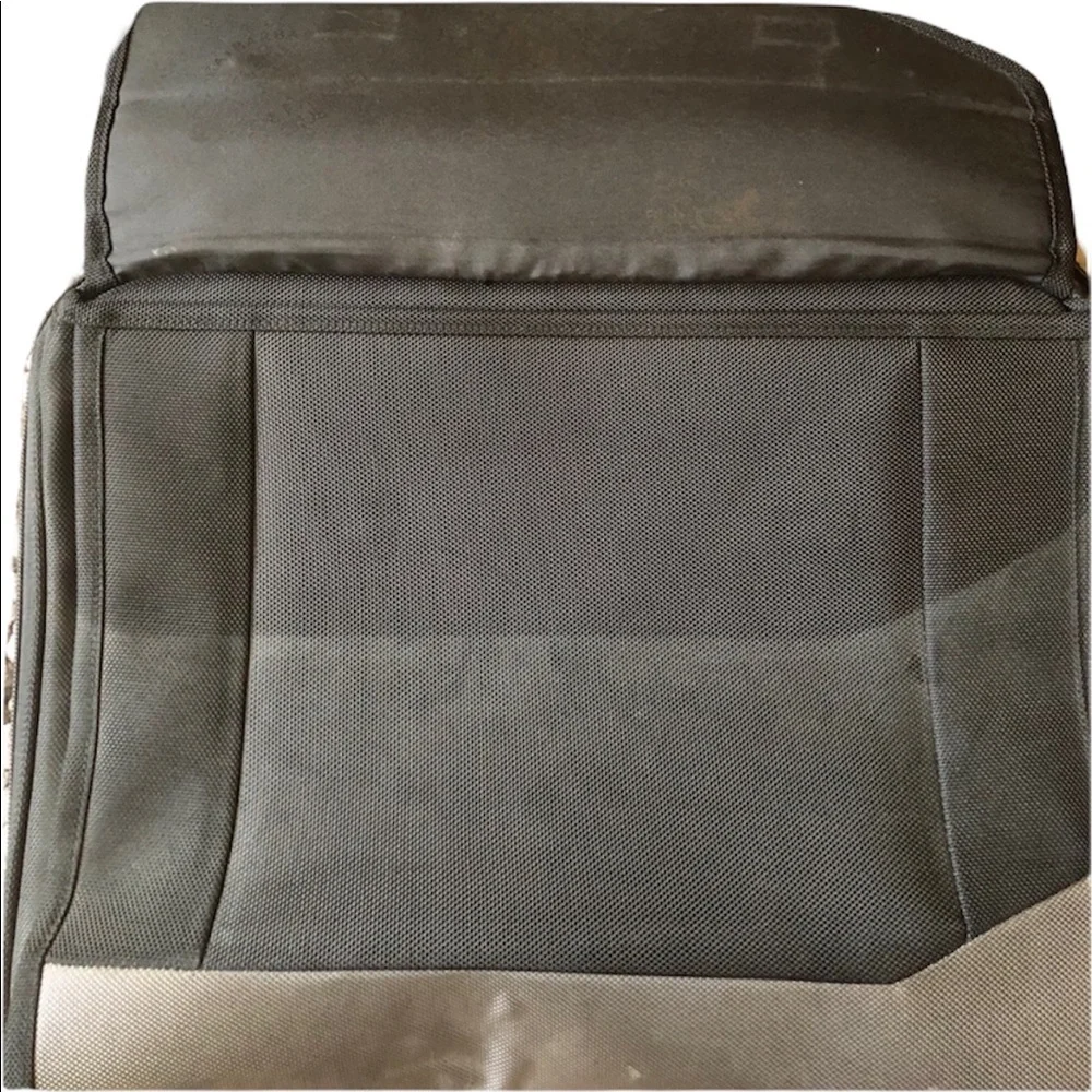 Santa Barbara Polo & Racquet Club Laptop Messenger Crossbody Bag